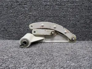 0841104-3 Cessna 401 Main Gear Rocker Arm Bellcrank Assembly